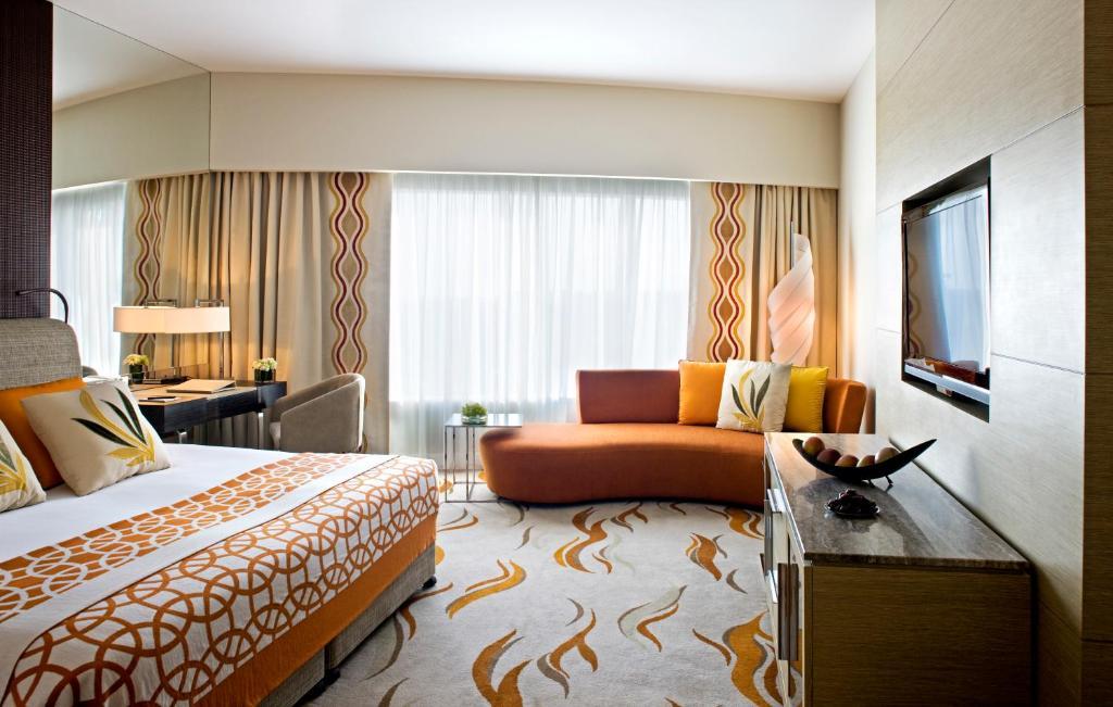 Deluxe Zimmer mit einem Kingsize-Bett-15.00 Uhr Late Check-Out, 25% Rabatt auf F & B und Wäscherei. Gültig für Aufenthalte bis zum 30.09.2026