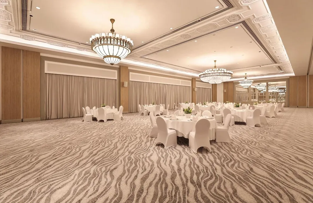 Sheraton Abu Dhabi Hotel&Resort-1